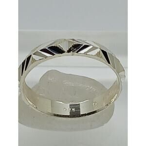 Vintage Ring Size 8.5 Sterling Silver 925 Geometric Design Band